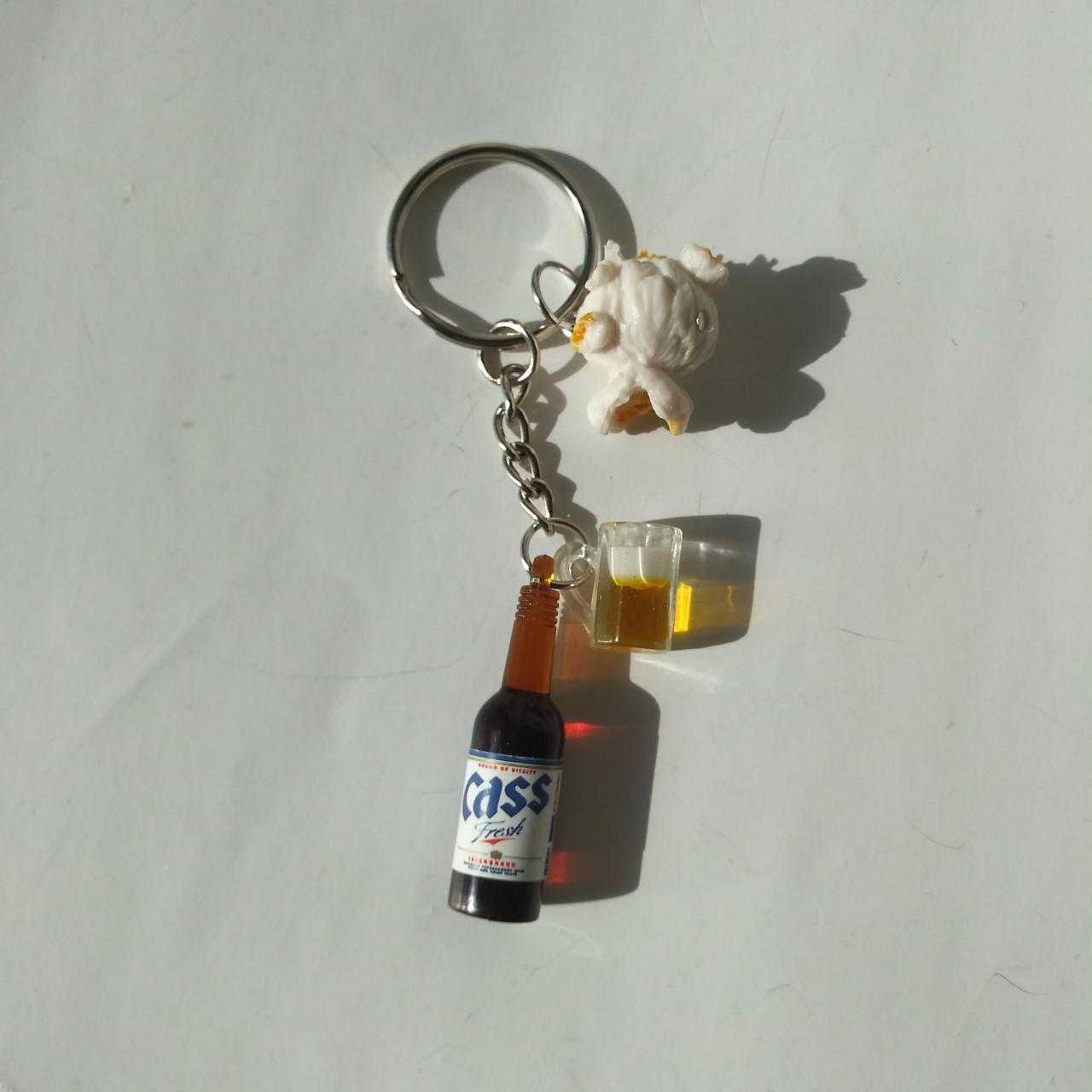 Beer & Popcorn>>> Korean Cass Beer With Mug Of Beer And Popcorn Keychain, Drink Bottle Keychain, Funny