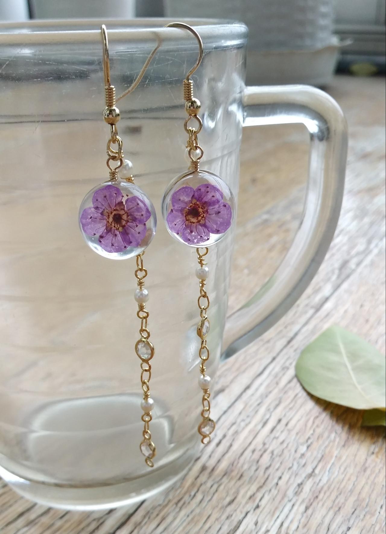 Real Flower Gold Chain Dangle Earrings// Pressed Flower Jewellery// Dried Flower Earrings