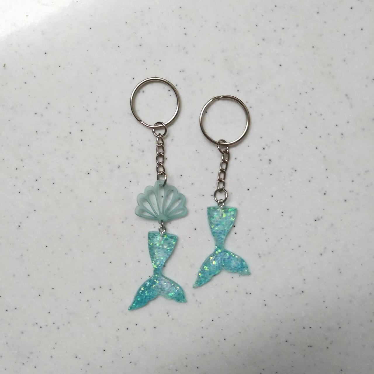 Aqua Glittery Mermaid Tail Keychain/ Mermaid Clamshell Keychain