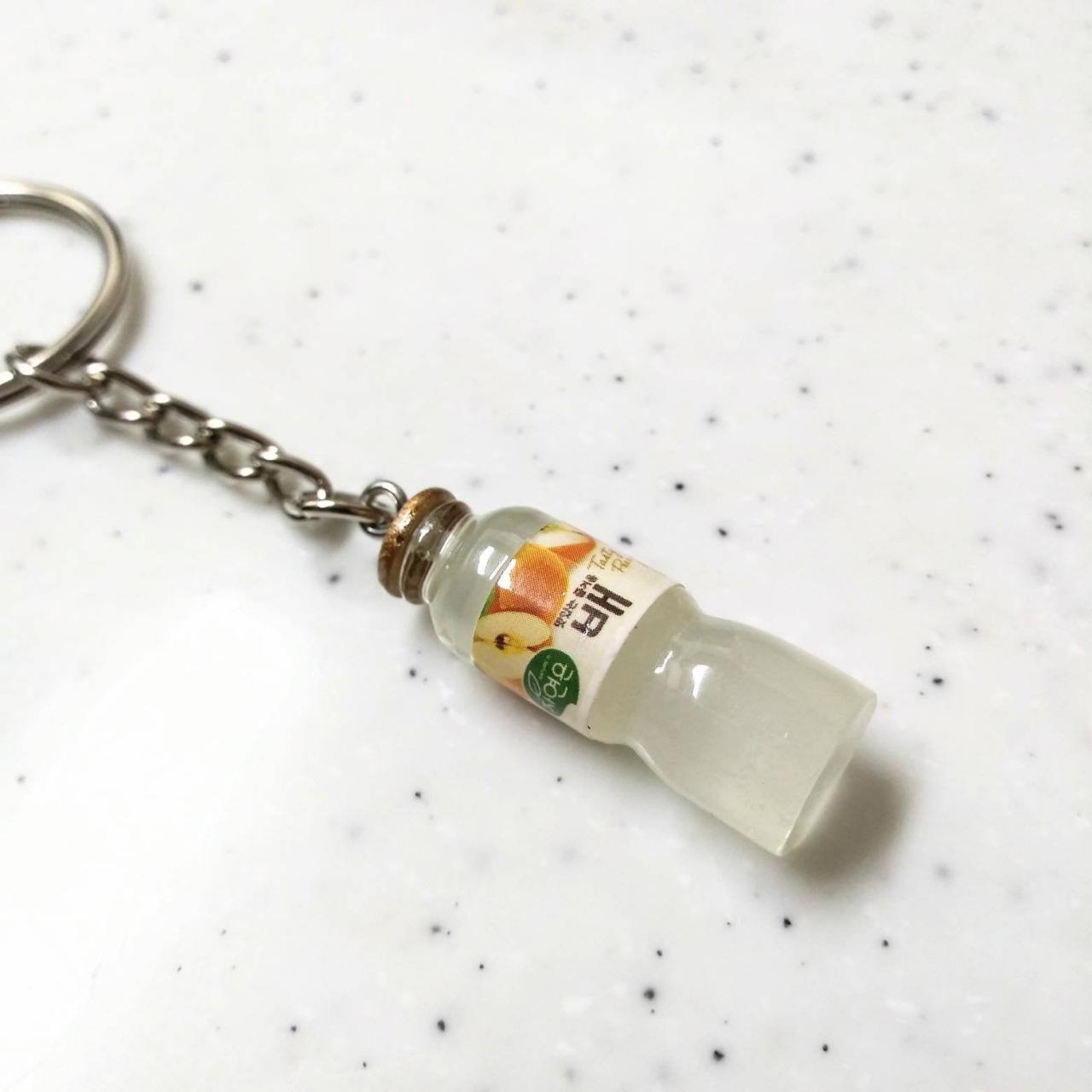 Korean Pear Drink Bottle Keychain